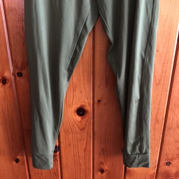 Pink Victoria’s Secret active wear olive green pants sweatpants size medium​​ - Picture 5 of 9